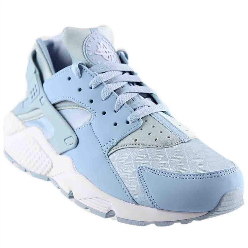 Nike Womens Air Huarache Run - image 1